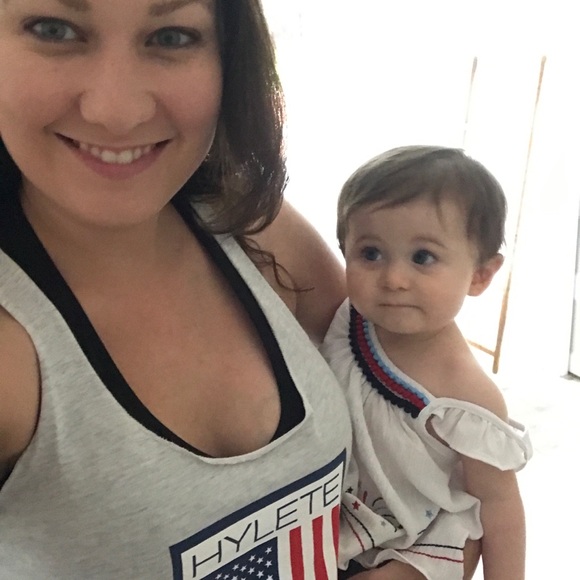 Meet your Posher, Beth - Picture 3 of 3